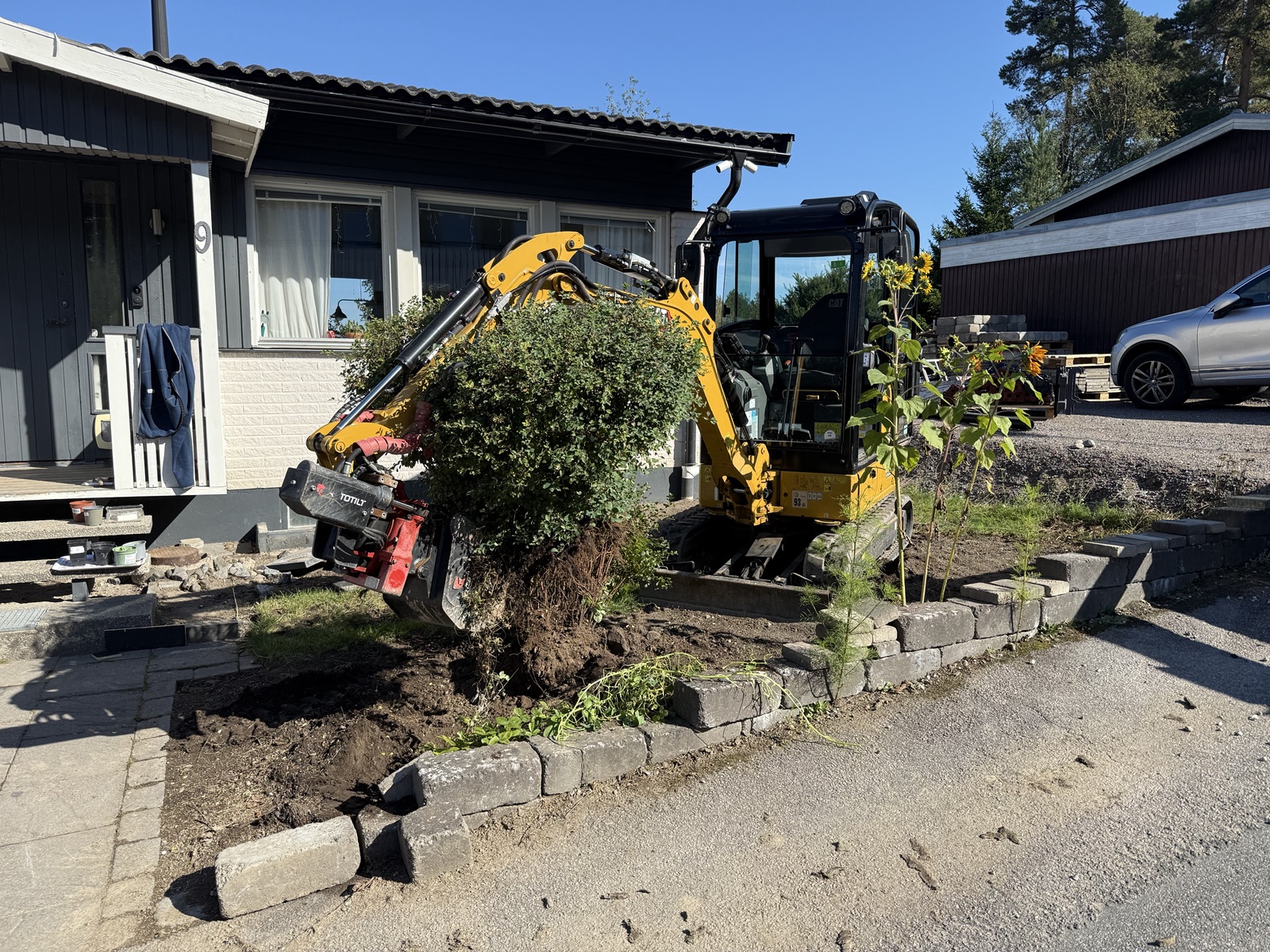 Grävning och maskiner i skärgård